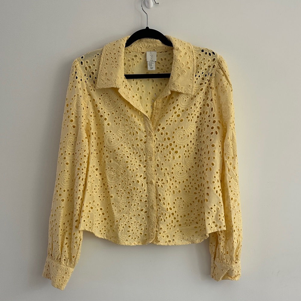 Joie Butter Yellow Eyelet Button Down Shirt
Spring Shirt NWOT
